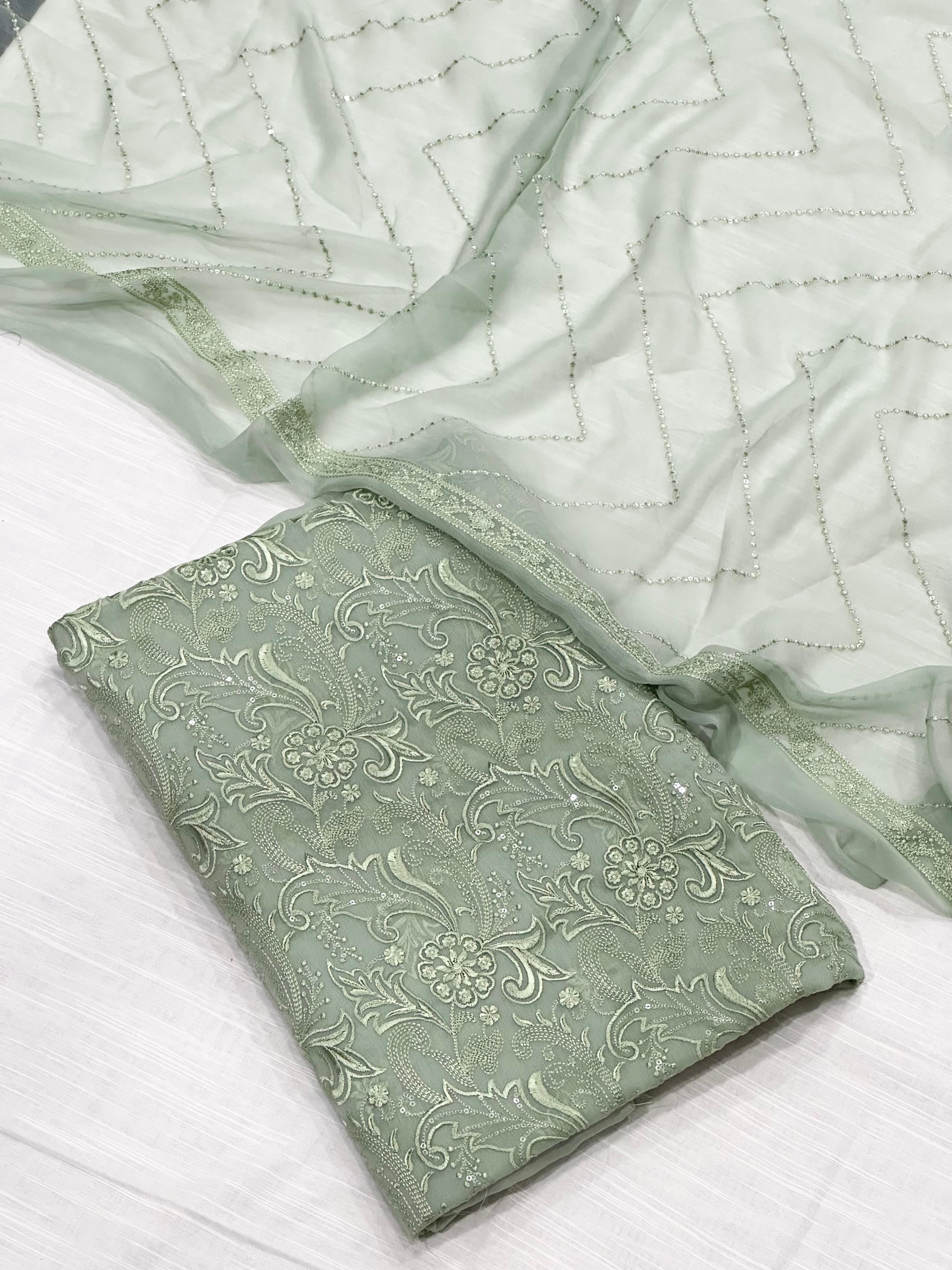 Pista chicken Chiffoun Pure China Crinkle  unstitch