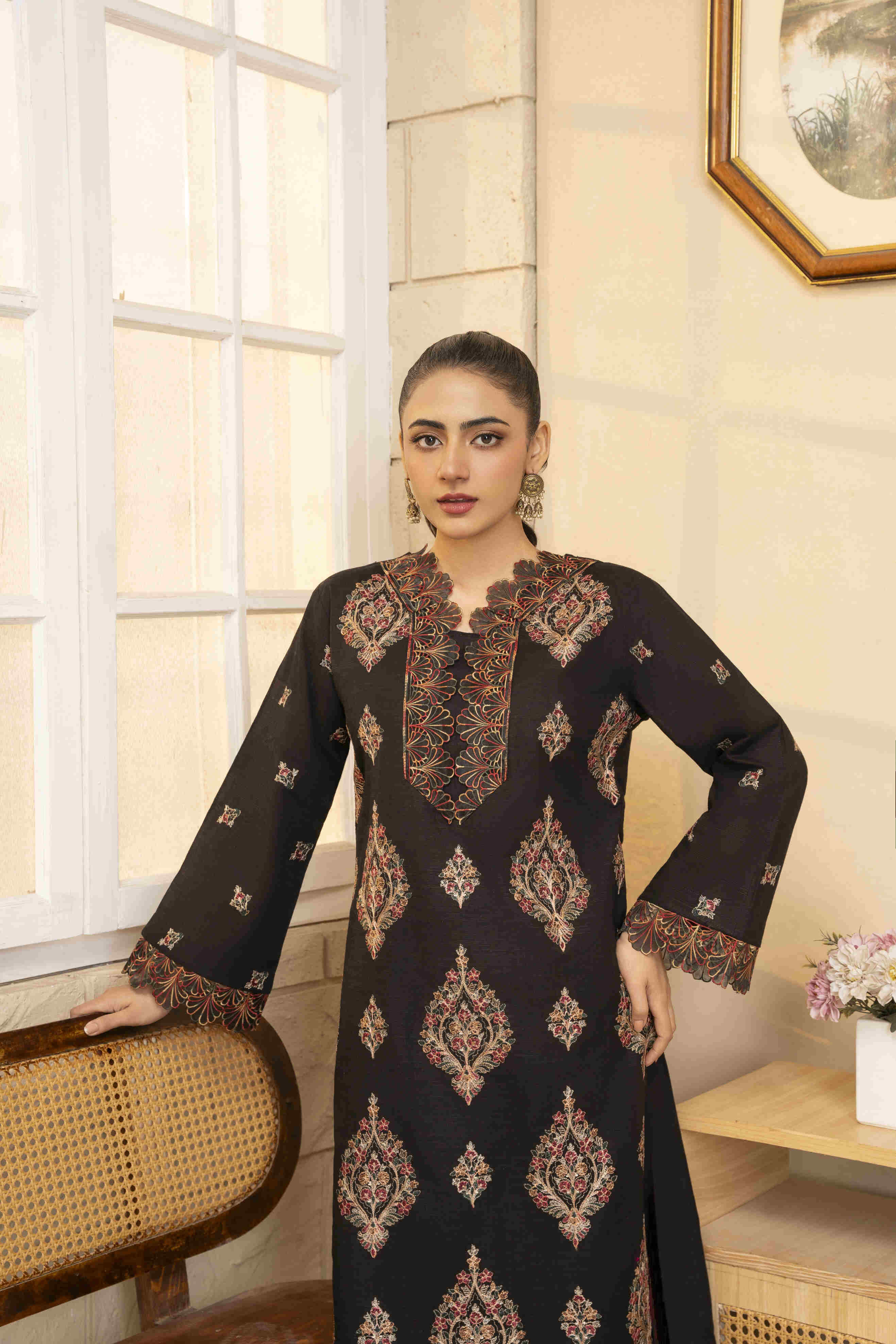 Black 6 Embroidered Lawn